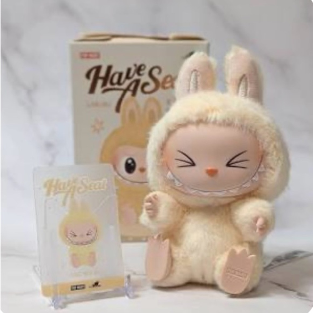 Sisi Labubu collectible Figures Set - Cream